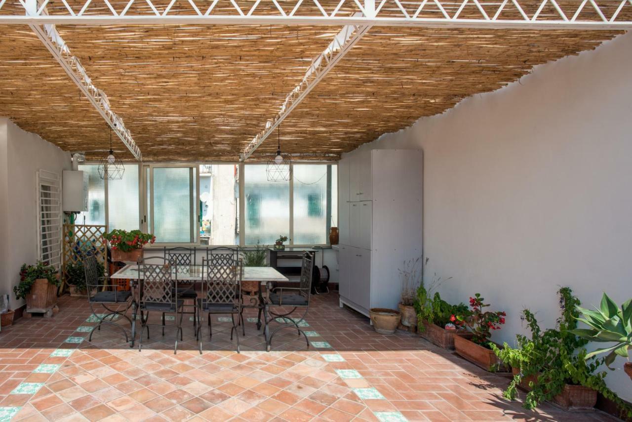 Ferienwohnung La Terrazza Di Roberta Neapel Exterior foto